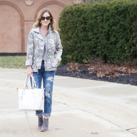 Articles of Society Janis Boyfriend Distress Jean - Picture 11 of 12